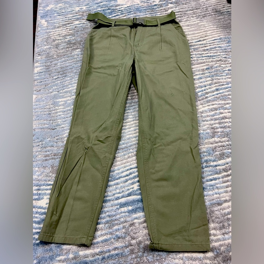 Never Worn Cargo Style Pants